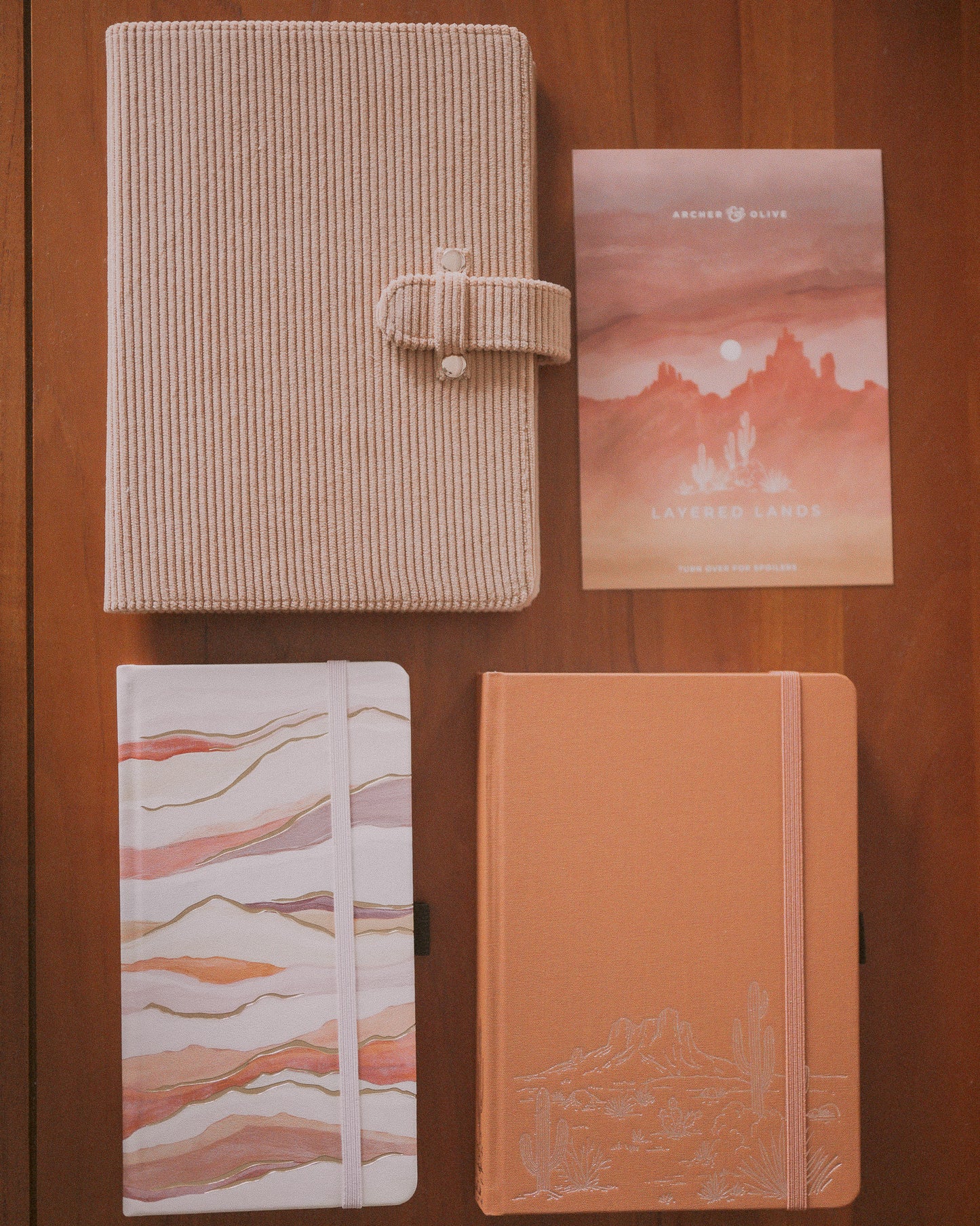 2026 Archer & olive Box Set | 9つの文房具セット